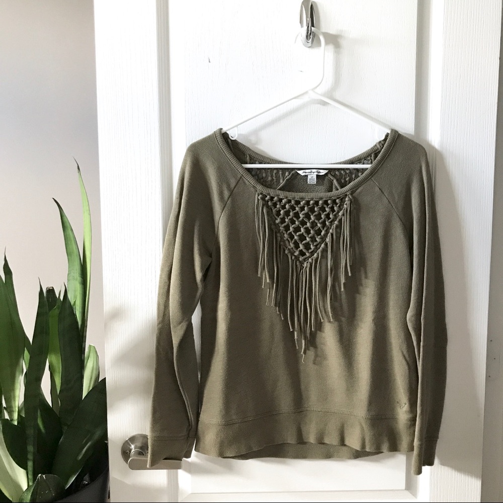 American Eagle Crew Neck Sweatshirt in Size S